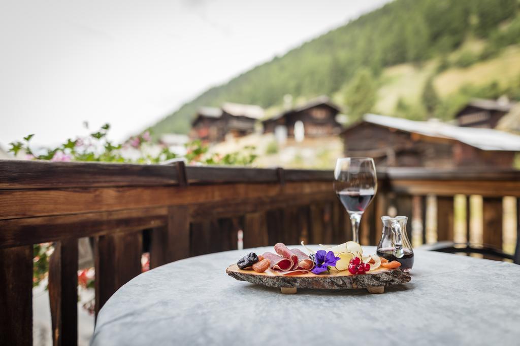 Hotel Edelweiss Blatten Loetschental Exterior photo